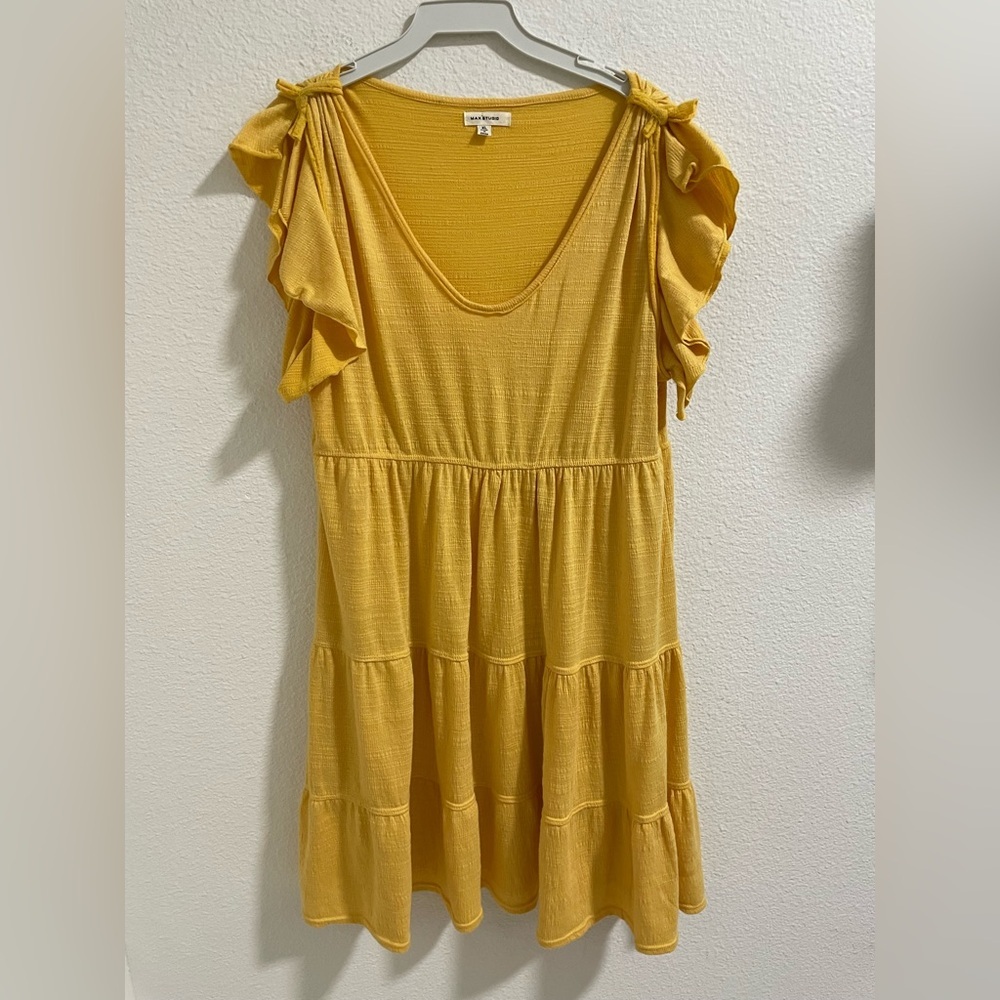 Max Studio yellow casual sundress
